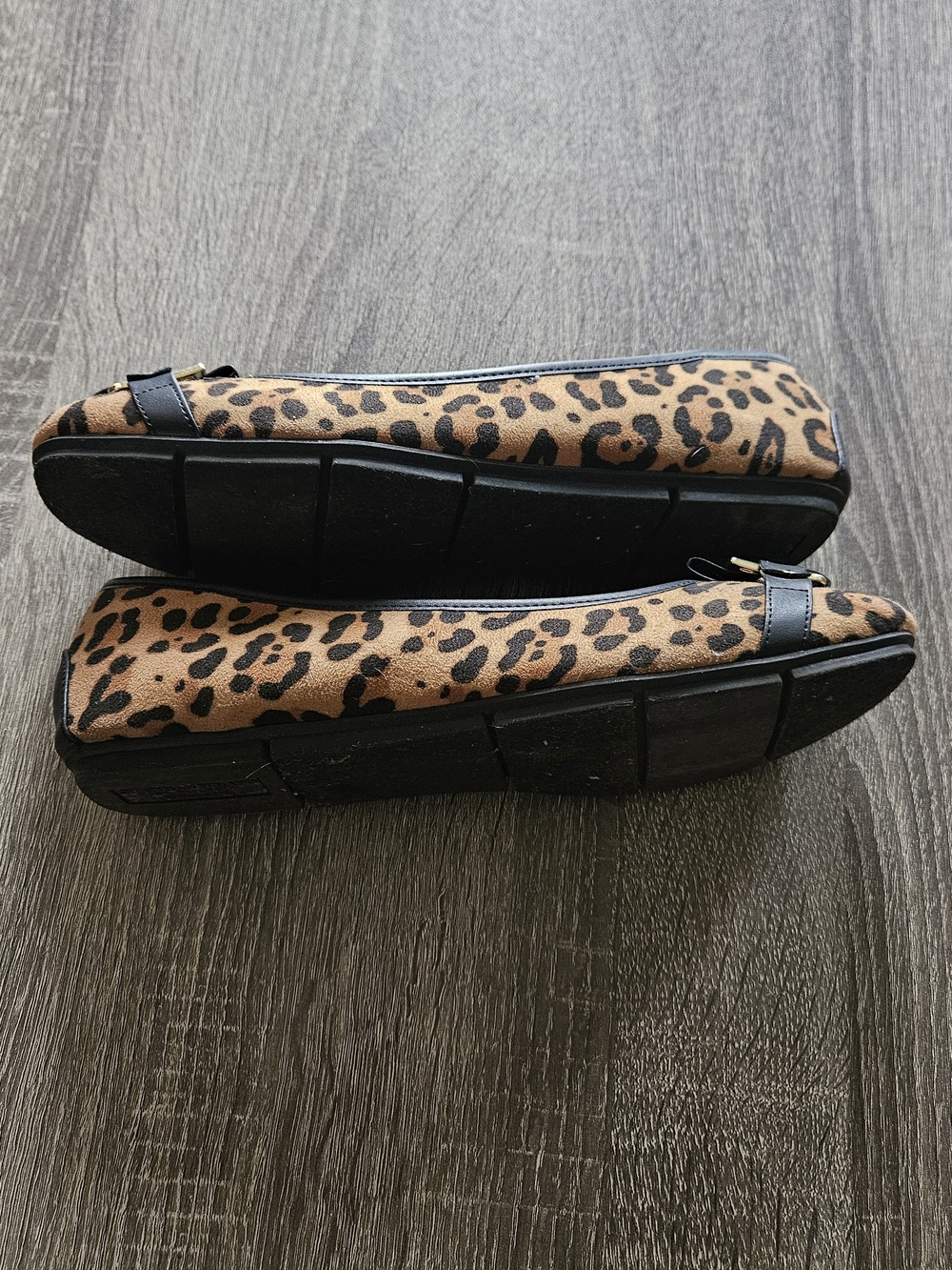 Christian Siriano Leopard-Print Ballet Flats with Black Buckle - Picture 5 of 5